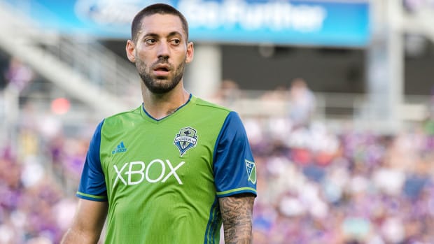 clint-dempsey-kid-dream-come-true-brain-tumor.jpg